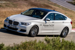 Illustration for article titled BMW Prototype with Hydrogen Fuel Cell – First Drive